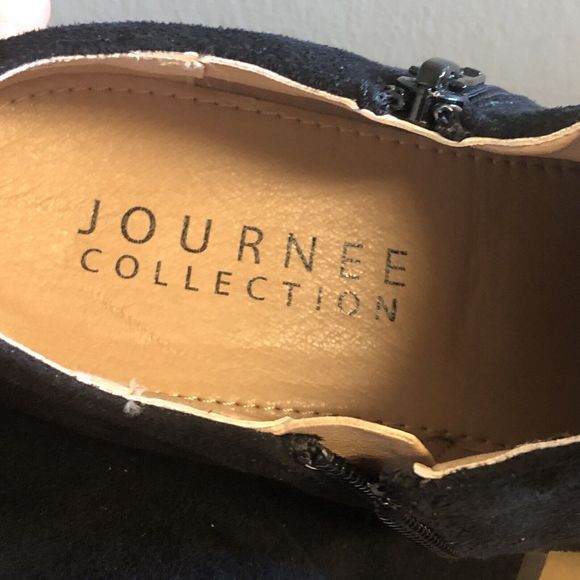 NEW WOMEN BOOTIES Journee Sanzi Faux Suede Heeled - Picture 9 of 15